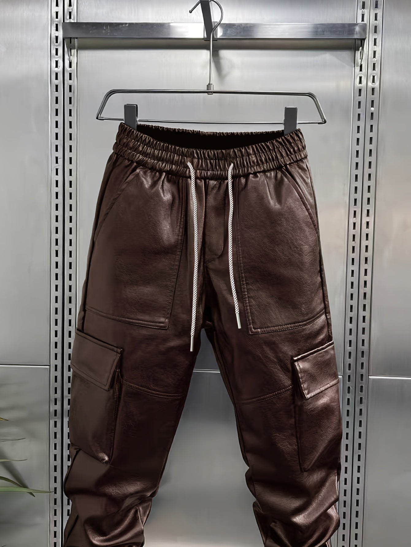 Lionel | Heren Casual PU Leren Cargo Jogger Broek - Elastische Taille, Grote Zakken, Losse Pasvorm, Biker Stijl