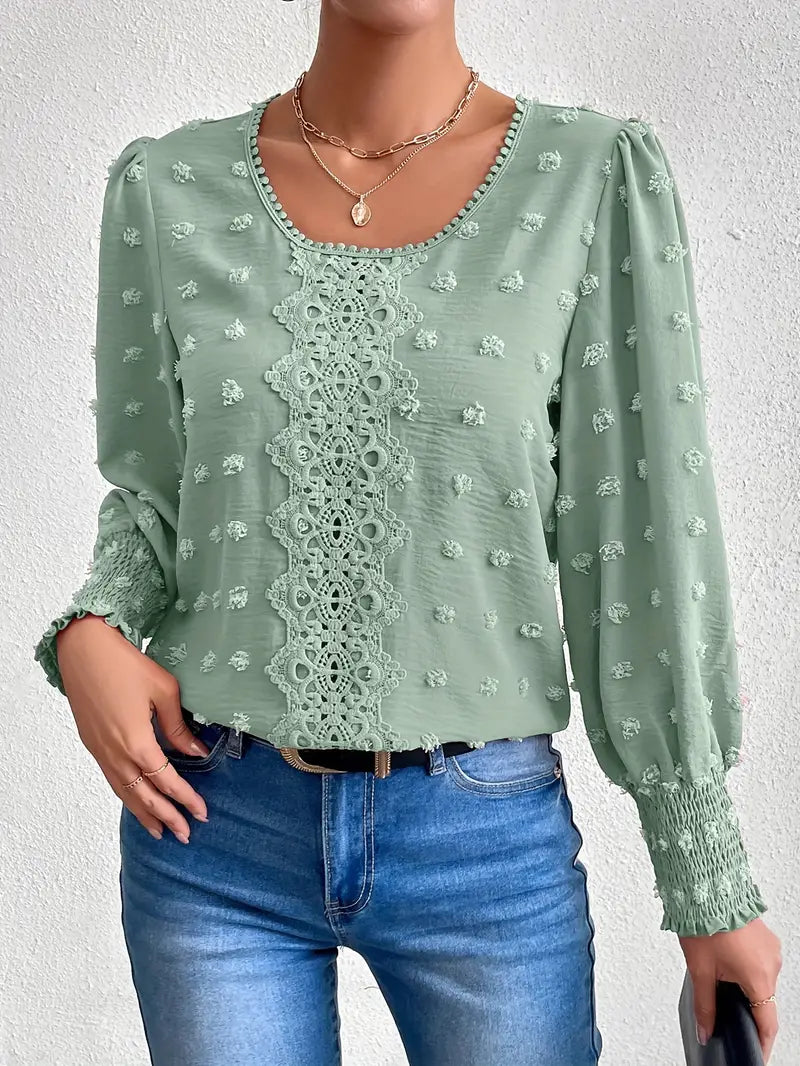 Elegante Blouse met Zwitserse Stippen en Ronde Halslijn