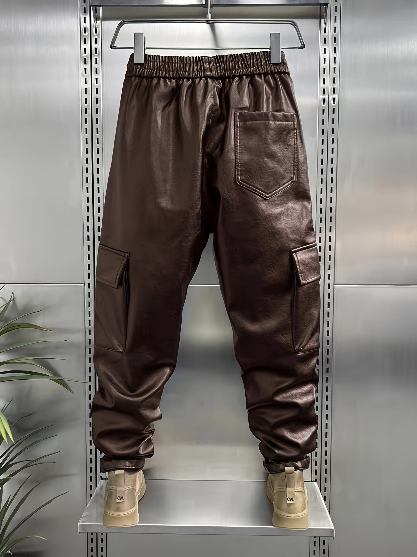 Lionel | Heren Casual PU Leren Cargo Jogger Broek - Elastische Taille, Grote Zakken, Losse Pasvorm, Biker Stijl