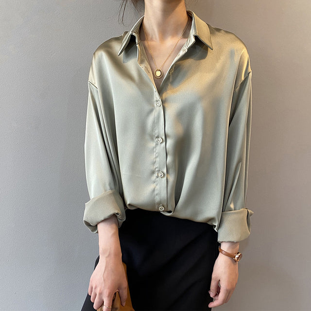 Celestine - Klassieke satijnen blouse met lange mouwen